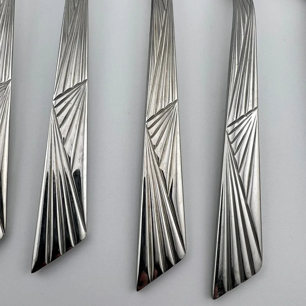 Set of 8 Mikasa Stainless 18/10 Oval Dinner Spoons Manifesto Glossy Vintage 2006